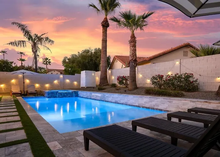 3bedroom 2bath - Saltwater Pool, Hot Tub, & Pool Table Ferienhaus Tempe