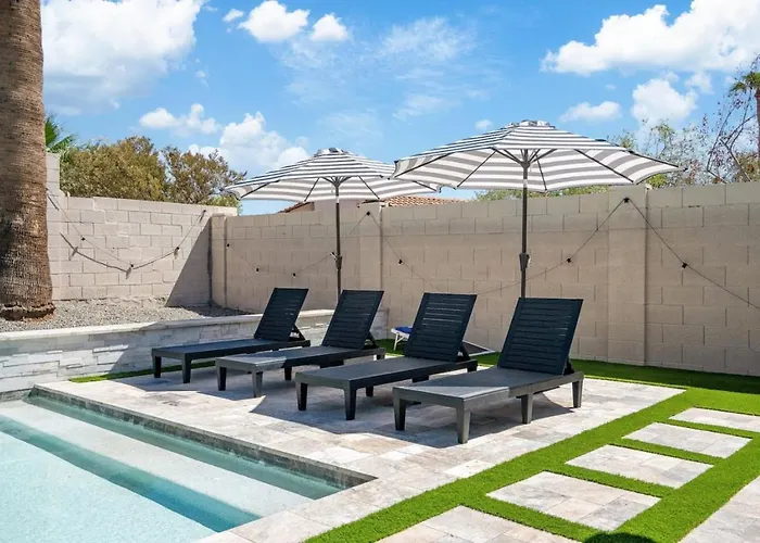 3bedroom 2bath - Saltwater Pool, Hot Tub, & Pool Table Ferienhaus