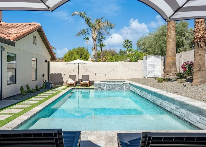 3bedroom 2bath - Saltwater Pool, Hot Tub, & Pool Table * Tempe