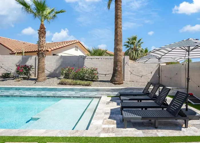 3bedroom 2bath - Saltwater Pool, Hot Tub, & Pool Table Ferienhaus *